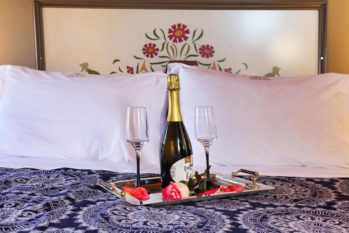 Venetis Luxury Karfas